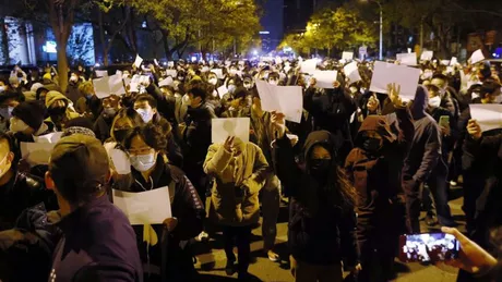 Proteste anti-lockdown în mai multe oraşe din China. Oamenii au cerut demisia lui Xi Jinping