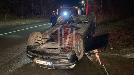 Accident în municipiul Iași. Un BMW s-a răsturnat - EXCLUSIV FOTOVIDEO
