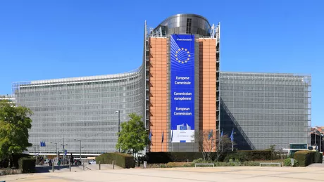 Comisia Europeană a solicitat României și altor 13 state membre să reducă emisiile generate de mai mulți poluanți