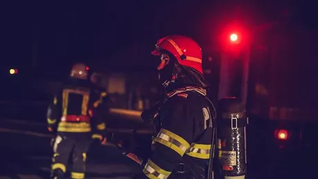 Incendiu în județul Iași. O casă a fost cuprinsă de flăcări