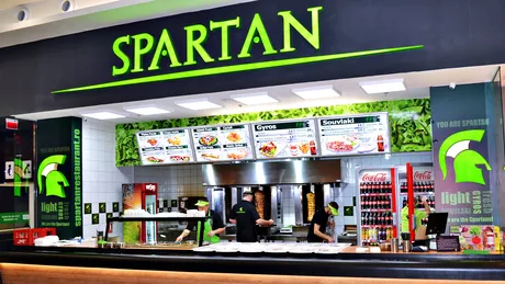 Shaormerie Spartan închisă din cauza gândacilor din bucătărie. Protecția Consumatorului amendă de 12.000 de lei - VIDEO