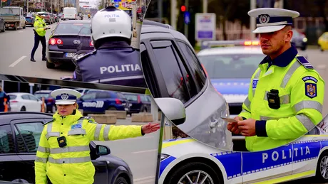 Polițiștii ieșeni au împânzit orașul. Au avut o nouă acțiune a Poliției Rutiere și au tras mai mulți șoferi pe dreapta - FOTO