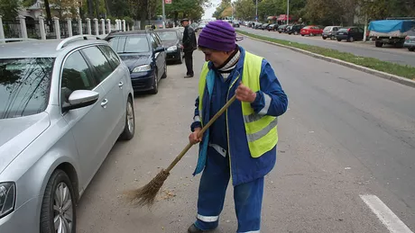 Ce salariu are un măturător de stradă în România. Venitul lunar al angajaților este modest 