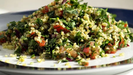 Cea mai bună rețetă pentru salată tabouleh Beneficiile nebănuite ale pătrunjelului și mentei
