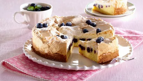 Prăjitură cu gem și bezea. Rețeta simplă și gustoasă pentru un desert crocant și aromat