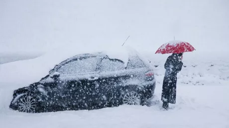 Atenționare meteo ANM de ninsori și viscol puternic. Cod portocaliu și galben de vreme severă în țară