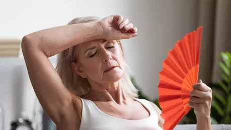 Cât durează simptomele menopauzei Prin ce stări trece o femeie în această perioadă