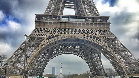Turnul Eiffel închis din cauza unei greve ce ar putea fi prelungită