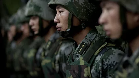China începe recrutarea militară. Tot mai multe companii își fac propriile armate de voluntari