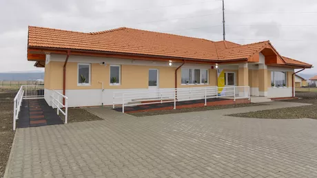 Hope and Homes for Children și Asociația Umanitară Tester Grup au inaugurat astăzi casa familială construită în comuna Țuțora Iași