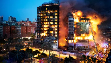 S-a aflat cauza incendiului de la Valencia în care a ars un bloc întreg și a dus la moartea a zece oameni