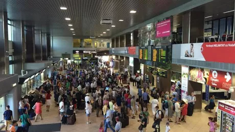 Toți pasagerii care aterizează pe aeroporturile din România ar putea plăti o taxă specială