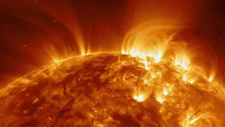 O furtună solară de o intensitate rară se îndreaptă spre Pământ. Ar putea exista un impact