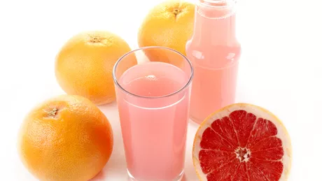 Cura de detoxifiere cu suc de grapefruit portocala si lamaie
