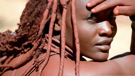 Tribul cu cele mai frumoase femei din Africa - GALERIE FOTO
