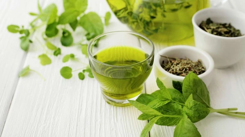 De ce este bine să consumi ceai verde chinezesc? Beneficii despre care nu știai!