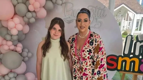 Isabela, fiica Oanei Roman, apariție elegantă la balul de absolvire. Vedeta a vărsat lacrimi de fericire