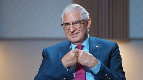 Ce mănâncă profesorul Ciurea pentru un creier limpede? Nu e nici pastilă, nici tratament
