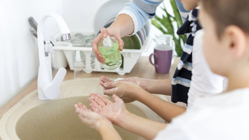 Ce simptome apar la infecția cu Rotavirus? Dr. Monica Pintican explică care sunt cauzele și opțiunile de tratament!