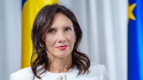Carmen Iohannis, apariție surprinzătoare prin Sibiu, la brațul fostului președinte. A atras din nou toate privirile 