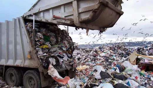 România chiar este groapa de gunoi a Europei camion plin cu deșeuri depistat la frontieră