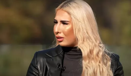 Sarah Dumitrescu fiica Anamariei Prodan ședință foto îndrăzneață Sunt mai fierbinte decât fosta ta