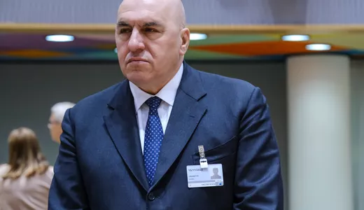 Ministrul italian al Apărării transportat în stare gravă la spital