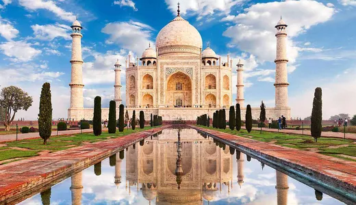 Povestea de iubire de la Taj Mahal India. Un monument construit de împăratul Shah Jahan pentru cea mai iubită soție a sa