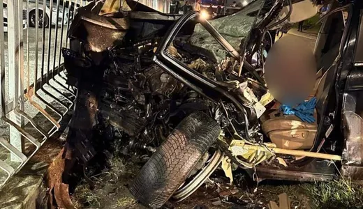 Accident cumplit în Italia. Un român a decedat după ce a intrat cu maşina într-un camion