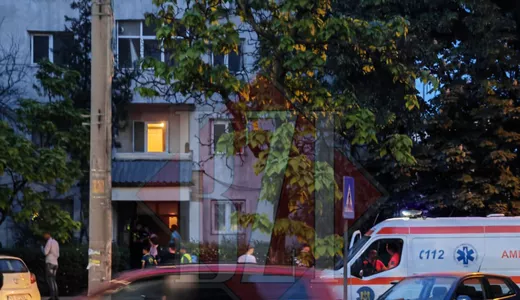 Incendiu în Alexandru cel Bun O oală uitată pe foc a pus pompierii în alertă 8211 FOTO