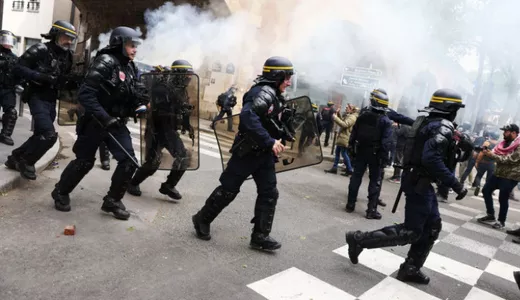 Proteste violente în mai multe orașe din Franța. Zeci de persoane au fost arestate