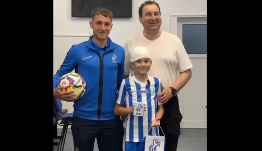 Marian Miron primul copil operat de o tumoră gigant în semiîntuneric a mers prima dată pe Stadionul Emil Alexandrescu și jucat fotbal la Iași 8211 VIDEO