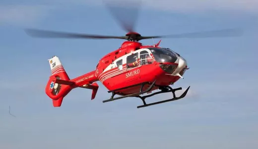Elicopterul SMURD a fost chemat pentru a resuscita un copil înecat într-un iaz din Botoșani. Minorul a fost transportat la Iași