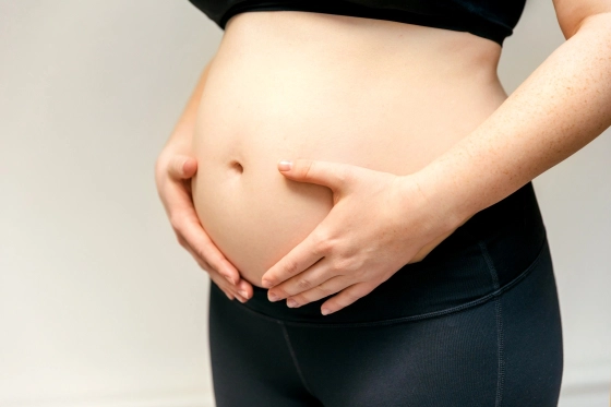 femeie însărcinată