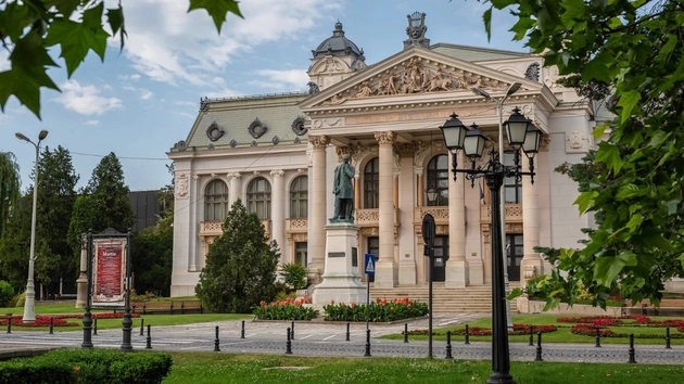 S-a negociat cine va fi noul director al Teatrului Național „Vasile Alecsandri” din Iași! Întâlnire de taină între Mihai Chirica și personajul-cheie
