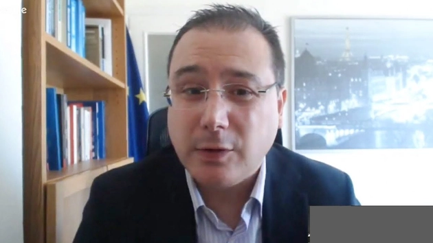 Fierbe Facultatea de Filosofie din Iași, după ce un profesor a devenit foarte interesat de chiloții studentelor. Mesaje incendiare transmise pe Messenger: „Vă place catargul meu?”