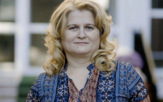 directorul liceului, Adina Romanescu