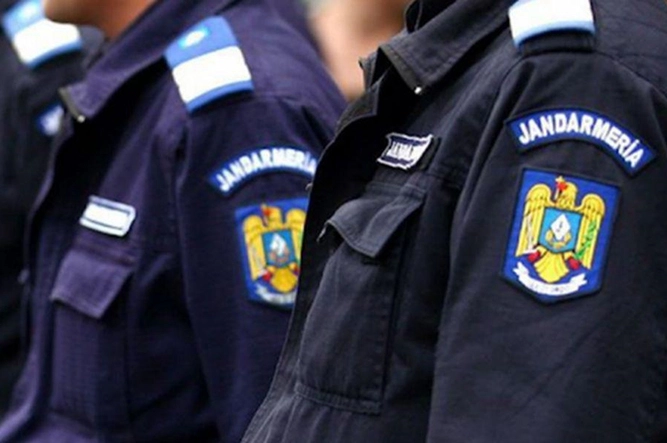 uniforma jandarmeriei