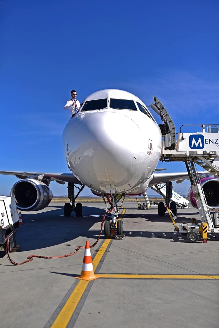 Avion de linie