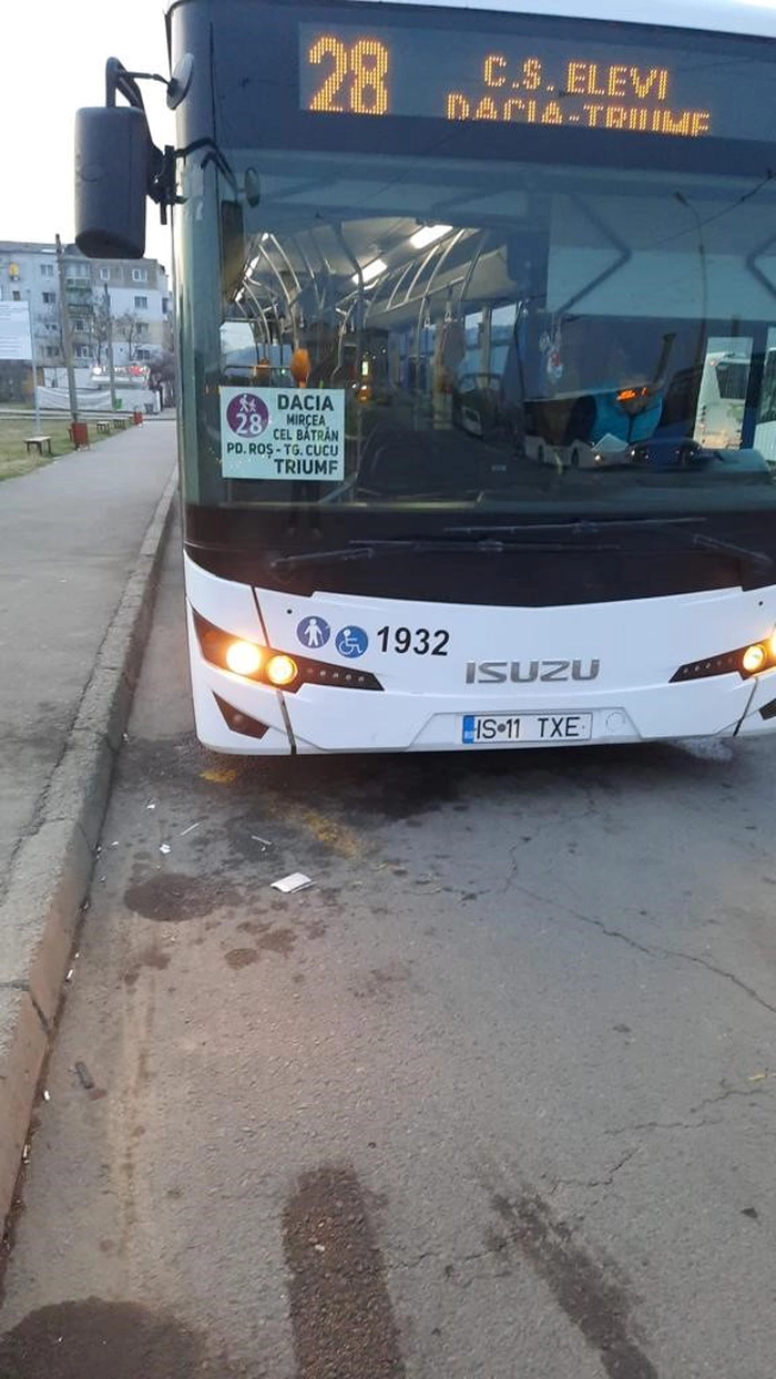  autobuz care face curse speciale pentru elevi