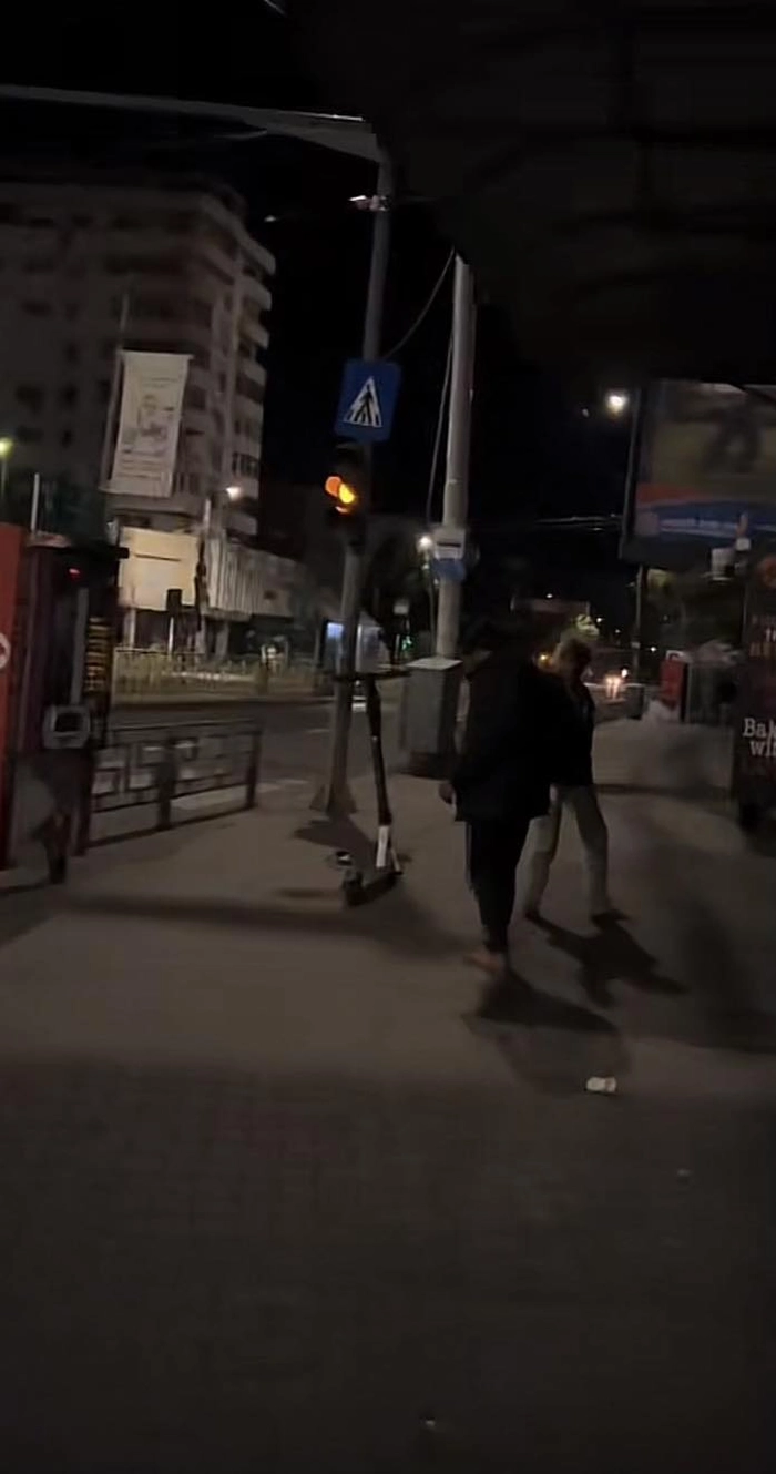  poză cu cei doi indivizi