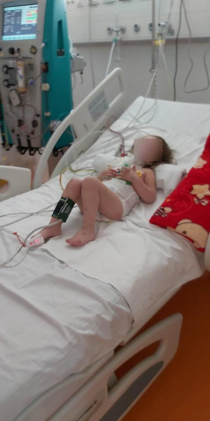 o poză cu Andrei Iris Zenayda Ioana în spital