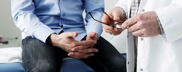 medic care discuta cu pacient