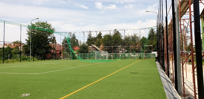  teren de fotbal