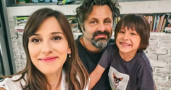 Dana Rogoz, soțul ei Radu Dragomir și fiul lor, Vlad