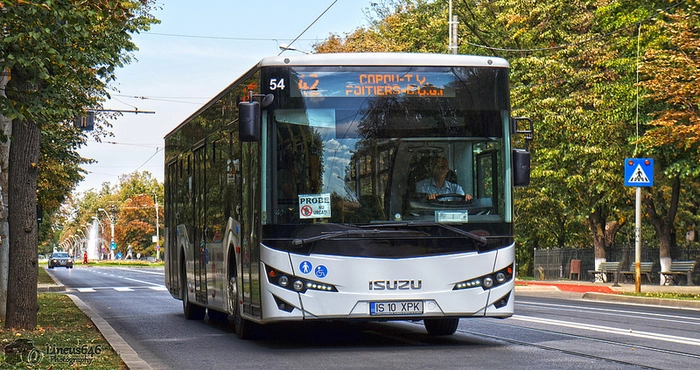 autobuz CTP pe strada