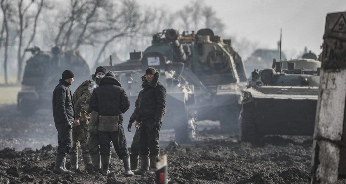 femei violate de militarii ruși, soldati armata rusa, tanc