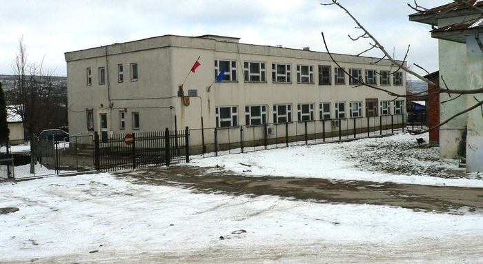 cladirea Parchetului si Judecatoriei Raducaneni pe timp de iarna