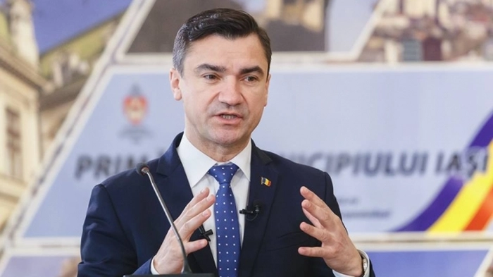 Mihai Chirica la o conferinta de presa 