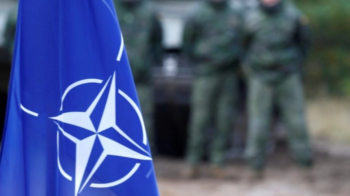 aderarea Finlandei şi Suediei la NATO, drapel NATO